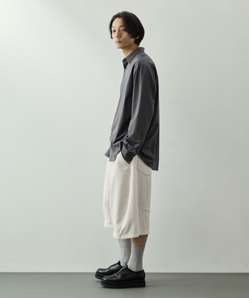 KHOKI(コッキ)の「【KHOKI/コッキ】Pleated Balloon Sweat Shorts(スウェットパンツ・メンズ・オフホワイト・2)」の6枚目の写真