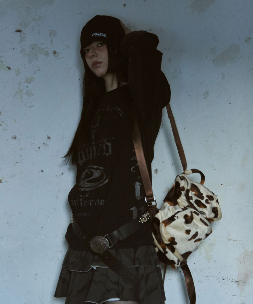 PIMADAZIWIN（ピマダジウィン）の「Dark Label Sulfur T-shirt_3Color（Tシャツ/カットソー・メンズ・チャコールグレー/ブラック/グリーン・MEDIUM/LARGE）」の6枚目の写真
