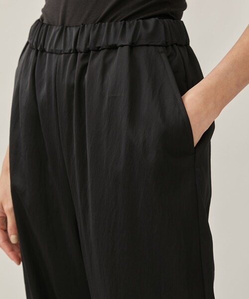 08sircus（ゼロエイトサーカス）の「[08sircus/08サーカス]Milling satin slit pants（その他パンツ・レディース・ブルー/ブラック・1/0）」の8枚目の写真