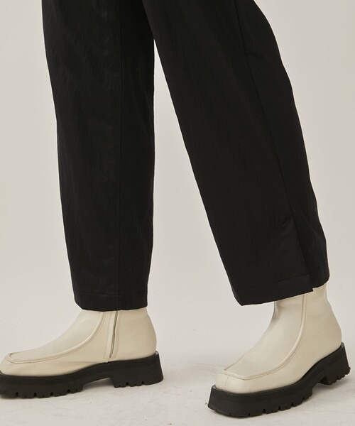 08sircus（ゼロエイトサーカス）の「[08sircus/08サーカス]Milling satin slit pants（その他パンツ・レディース・ブルー/ブラック・1/0）」の9枚目の写真
