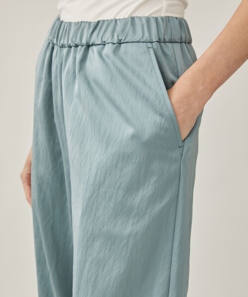 08sircus（ゼロエイトサーカス）の「[08sircus/08サーカス]Milling satin slit pants（その他パンツ・レディース・ブルー/ブラック・1/0）」の17枚目の写真