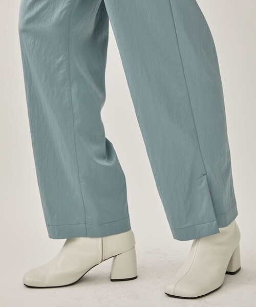 08sircus（ゼロエイトサーカス）の「[08sircus/08サーカス]Milling satin slit pants（その他パンツ・レディース・ブルー/ブラック・1/0）」の18枚目の写真