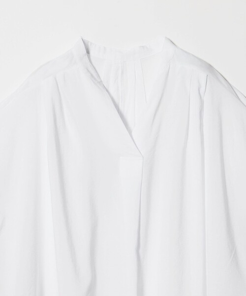 green label relaxing（グリーンレーベルリラクシング）の「［size SHORTあり］ショルダー タック スキッパー ブラウス（シャツ/ブラウス・レディース・ネイビー/ケリーグリーン/その他1/オフホワイト・SHORT/FREE）」の10枚目の写真