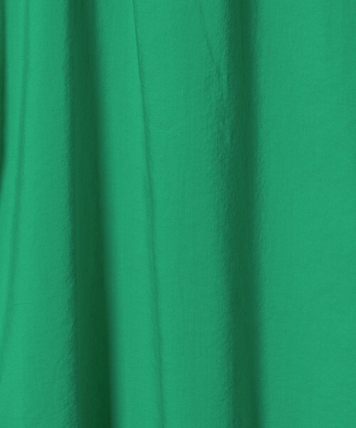 green label relaxing（グリーンレーベルリラクシング）の「［size SHORTあり］ショルダー タック スキッパー ブラウス（シャツ/ブラウス・レディース・ネイビー/ケリーグリーン/その他1/オフホワイト・SHORT/FREE）」の5枚目の写真