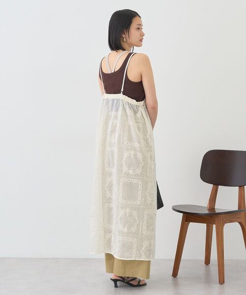 AMERICAN HOLIC(アメリカンホリック)の「シアー刺繍キャミワンピース(ペチコート付き)(ワンピース・レディース・アイボリー/ブラック・L/M)」の15枚目の写真