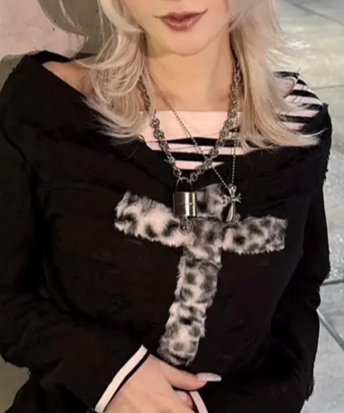 ROSEN KREUZ（ローゼンクロイツ）の「【Rosen Kreuz】SEALED FAITH PADLOCK NECKLACE / 【ローゼンクロイツ】シールドフェイスロックネックレス＜着用動画あり＞（ネックレス・メンズ・シルバー・ONE SIZE）」の14枚目の写真