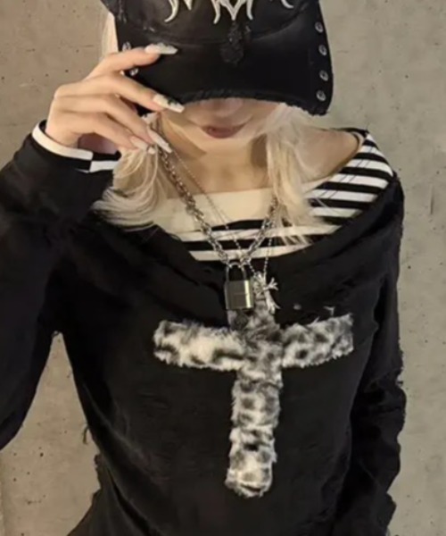 ROSEN KREUZ（ローゼンクロイツ）の「【Rosen Kreuz】SEALED FAITH PADLOCK NECKLACE / 【ローゼンクロイツ】シールドフェイスロックネックレス＜着用動画あり＞（ネックレス・メンズ・シルバー・ONE SIZE）」の3枚目の写真