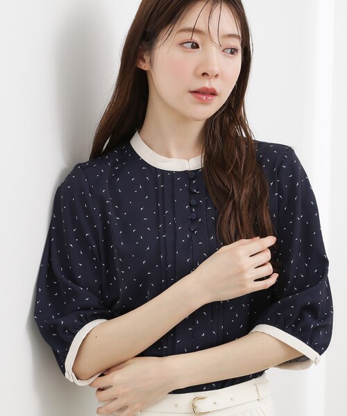 grove(グローブ)の「【二の腕カバー・お仕事】フロントタック配色ブラウス(シャツ/ブラウス・レディース・ホワイト系7/ライトグレー系4/ホワイト系3/ネイビー系・02/03/01/05/04)」の9枚目の写真