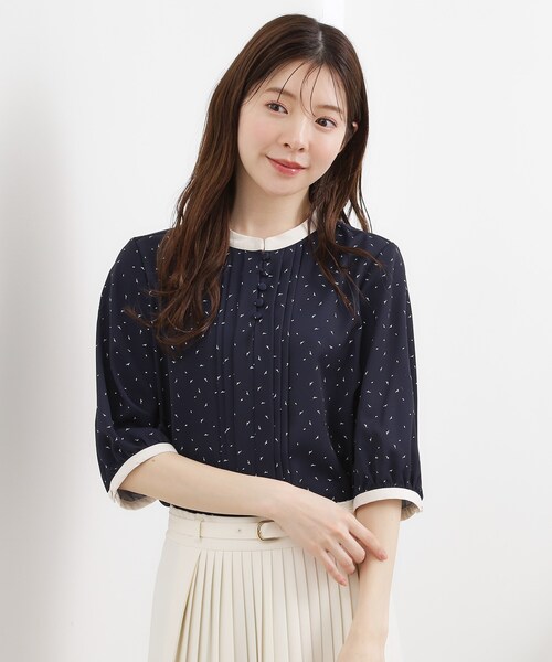 grove(グローブ)の「【二の腕カバー・お仕事】フロントタック配色ブラウス(シャツ/ブラウス・レディース・ホワイト系7/ライトグレー系4/ホワイト系3/ネイビー系・02/03/01/05/04)」の10枚目の写真