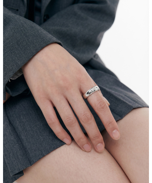 NONENON(ノンノン)の「LOGO PLUMP RNG(3mm) SILVER925(リング・レディース・その他・SMALL/MEDIUM/LARGE)」の5枚目の写真
