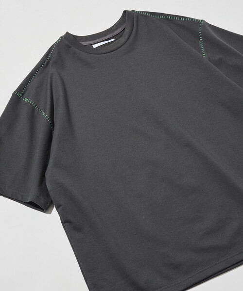 Firsthand(ファーストハンド)の「Firsthand/ファーストハンド ボックスシルエット 配色ラダーステッチ クルーネック Tシャツ(Tシャツ/カットソー・メンズ・ホワイト/ブラック/チャコールグレー・MEDIUM/LARGE)」の15枚目の写真