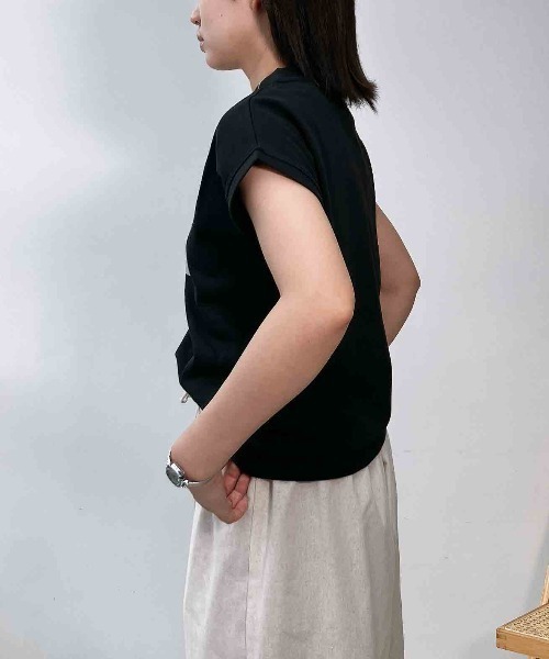 AS KNOW AS plus(アズノゥアズプラス)の「〇モックネック フレンチスリーブ ロゴTシャツ(Tシャツ/カットソー・レディース・ブラック/杢グレー/グリーン/オフホワイト・FREE)」の21枚目の写真