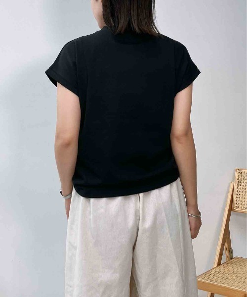 AS KNOW AS plus(アズノゥアズプラス)の「〇モックネック フレンチスリーブ ロゴTシャツ(Tシャツ/カットソー・レディース・ブラック/杢グレー/グリーン/オフホワイト・FREE)」の22枚目の写真