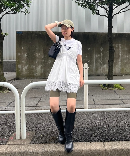 Ameri(アメリ)の「MEDI DENIM TOUCH LACE MIX TUNIC CAMISOLE(キャミソール・レディース・ホワイト/ネイビー/ブラック・FREE)」の15枚目の写真