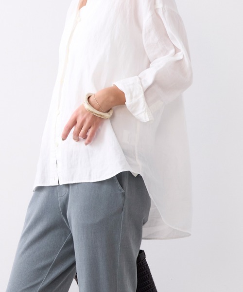 MICA&DEAL(マイカ&ディール)の「ラミー2WAYシアーシャツ(シャツ/ブラウス・レディース・キャメル/ラベンダー/ブラック/オフホワイト・FREE)」の5枚目の写真