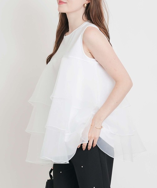 PICCIN PERLA(ピッチンペルラ)の「オーガンジーティアードノースリーブプルオーバー(Tシャツ/カットソー・レディース・ブラック/オフホワイト/ライトグリーン・M)」の1枚目の写真