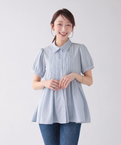 Mirenue(ミレニュー)の「フロントフリルペプラムブラウス(シャツ/ブラウス・レディース・ブルー/ホワイト/ネイビー・FREE)」の3枚目の写真