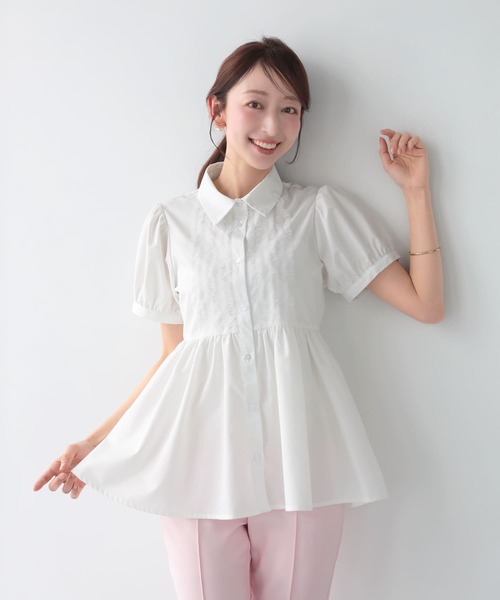 Mirenue(ミレニュー)の「フロントフリルペプラムブラウス(シャツ/ブラウス・レディース・ブルー/ホワイト/ネイビー・FREE)」の9枚目の写真