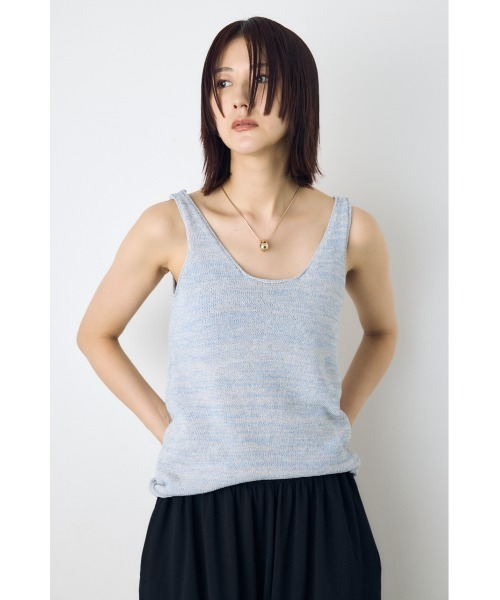 AZUL by moussy(アズールバイマウジー)の「メランジニットキャミソール(キャミソール・レディース・ブルー系その他/ベージュ系その他/イエロー系その他・SMALL/MEDIUM)」の12枚目の写真