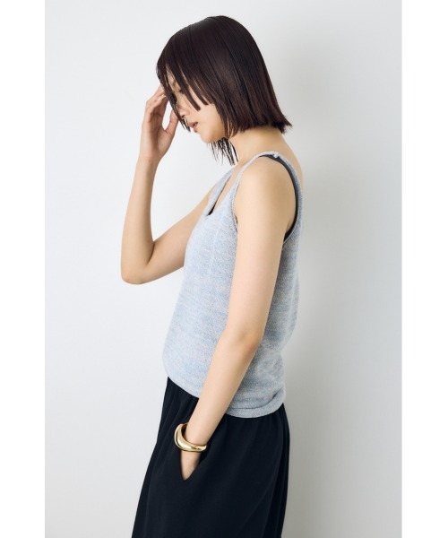 AZUL by moussy(アズールバイマウジー)の「メランジニットキャミソール(キャミソール・レディース・ブルー系その他/ベージュ系その他/イエロー系その他・SMALL/MEDIUM)」の13枚目の写真