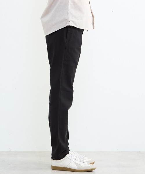 MEN'S MELROSE(メンズメルローズ)の「ハイストレッチスリムテーパードパンツ(チノパンツ・メンズ・ホワイト/ネイビー/ブラック・3/4/5/2)」の9枚目の写真