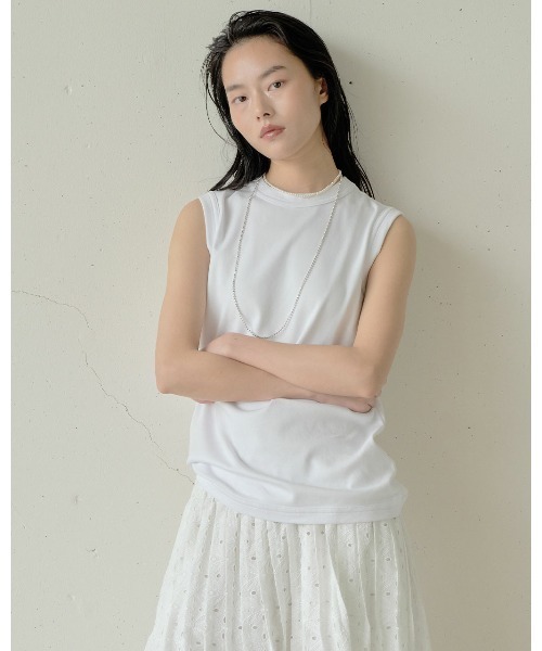 DoCLASSE( ドゥクラッセ)の「ピュアコットンスムース/ノースリーブ(Tシャツ/カットソー・レディース・ホワイト/ライトグレー/ローズ/モカ/チャコール/グレイッシュブルー/ブラック/ライム・L/M/S)」の1枚目の写真