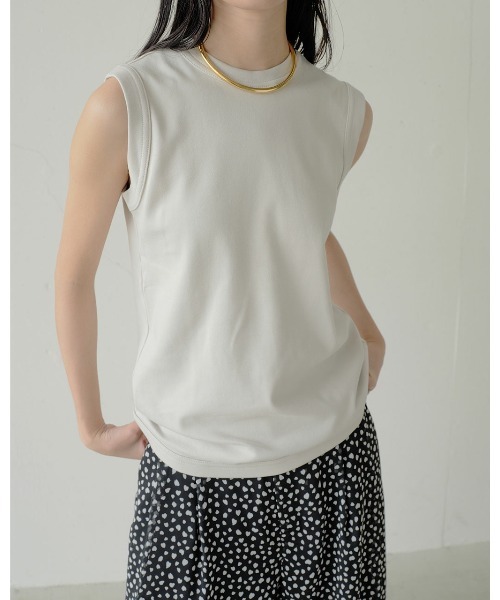 DoCLASSE( ドゥクラッセ)の「ピュアコットンスムース/ノースリーブ(Tシャツ/カットソー・レディース・ホワイト/ライトグレー/ローズ/モカ/チャコール/グレイッシュブルー/ブラック/ライム・L/M/S)」の18枚目の写真