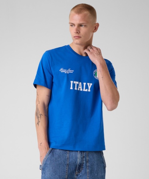 GUESS JEANS(ゲスジーンズ)の「GUESS JEANS World Cup Tee Tシャツ 半袖 ワールドカップ(Tシャツ/カットソー・メンズ・ホワイト×ブルー/レッド/ブルー/イエロー×グリーン/ホワイト・X-LARGE/SMALL/XX-LARGE/LARGE/MEDIUM)」の3枚目の写真
