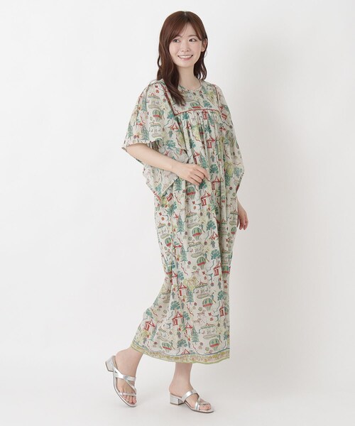 one'sterrace(ワンズテラス)の「リゾート サーカス柄ワンピース(ワンピース・レディース・オレンジ系その他5/ブルー系その他7/ベージュ系8・02)」の1枚目の写真