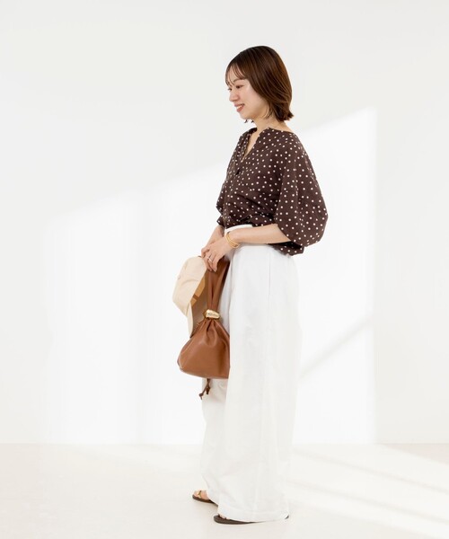 Rie Miller(リエミラー)の「《接触冷感》ウォッシャブルキャップスリーブプルオーバー(シャツ/ブラウス・レディース・ブラウン系その他/ベージュ系その他/ブラック系その他・38)」の16枚目の写真