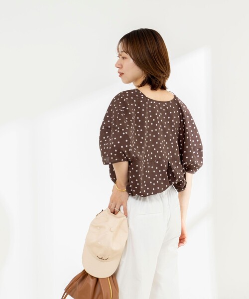 Rie Miller(リエミラー)の「《接触冷感》ウォッシャブルキャップスリーブプルオーバー(シャツ/ブラウス・レディース・ブラウン系その他/ベージュ系その他/ブラック系その他・38)」の20枚目の写真