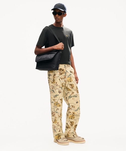 KENZO(ケンゾー)の「GOTS KENZO JUMPING TIGER CREST CLASSIC T-SHIRT(Tシャツ/カットソー・メンズ・ブラック系その他5・SMALL/XXX-LARGE/MEDIUM/LARGE/X-SMALL/X-LARGE/XX-LARGE)」の5枚目の写真