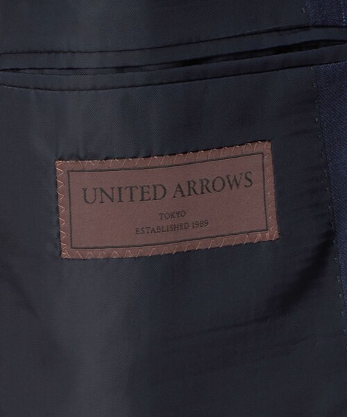 UNITED ARROWS(ユナイテッドアローズ)の「シャークスキン ストライプ シングル 3ボタン スーツ SーMODEL ヨコストレッチ 撥水(セットアップ・メンズ・ロイヤルブルー・50/44/46/48)」の11枚目の写真