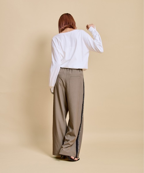 LHELBIE(レルビエ)の「テープデザインロゴロンT(Tシャツ/カットソー・レディース・ブラック/オフホワイト/チャコールグレー・M)」の11枚目の写真