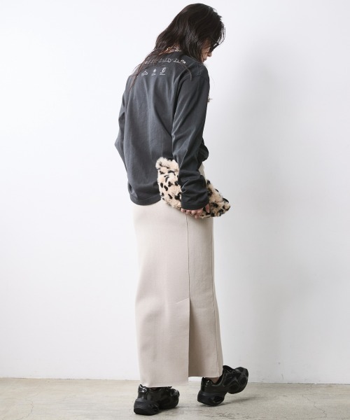CHIC STYLE(シックスタイル)の「ニットマキシタイトスカート<大きいサイズ有>シックスタイル(スカート・レディース・アイボリー/チャコール/ブラック・5L/4L/3L/LL/L/M)」の19枚目の写真
