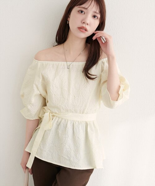 natural couture(ナチュラルクチュール)の「袖タックペプラムブラウス(シャツ/ブラウス・レディース・アイボリー/ブラック/サックスブルー・FREE)」の19枚目の写真