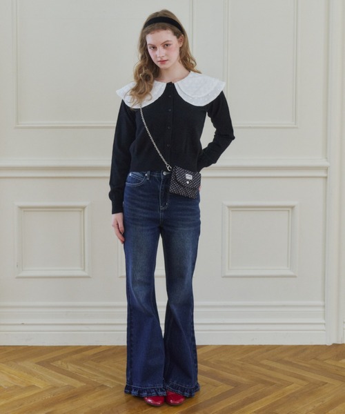 idem(イデム)の「parisienne frill flare denim / 裾フリル美脚デニムパンツ(デニムパンツ・レディース・ネイビー・SMALL/FREE)」の11枚目の写真