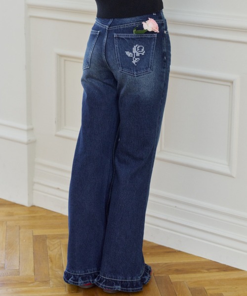 idem(イデム)の「parisienne frill flare denim / 裾フリル美脚デニムパンツ(デニムパンツ・レディース・ネイビー・SMALL/FREE)」の20枚目の写真