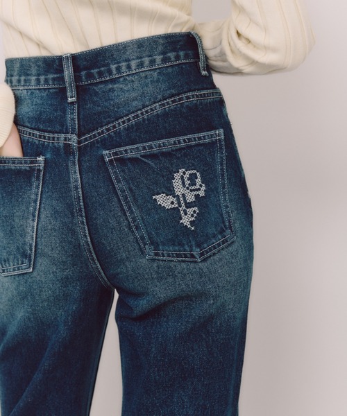 idem(イデム)の「parisienne frill flare denim / 裾フリル美脚デニムパンツ(デニムパンツ・レディース・ネイビー・SMALL/FREE)」の15枚目の写真