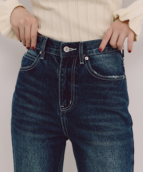 idem(イデム)の「parisienne frill flare denim / 裾フリル美脚デニムパンツ(デニムパンツ・レディース・ネイビー・SMALL/FREE)」の7枚目の写真