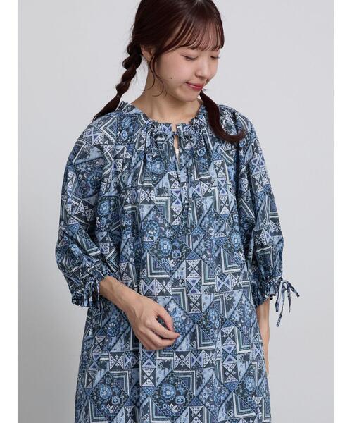 TSUHARU by Samansa Mos2(ツハルバイサマンサモスモス)の「【LIBERTY FABRICS】Maximalist柄ワンピース(ワンピース・レディース・ピンク/ブルー・F)」の3枚目の写真