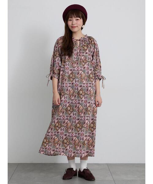 TSUHARU by Samansa Mos2(ツハルバイサマンサモスモス)の「【LIBERTY FABRICS】Maximalist柄ワンピース(ワンピース・レディース・ピンク/ブルー・F)」の6枚目の写真