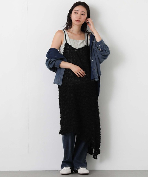 Gready Brilliant(グレディブリリアン)の「シアーデニムロゴシャツ(シャツ/ブラウス・レディース・インディゴブルー・38)」の22枚目の写真