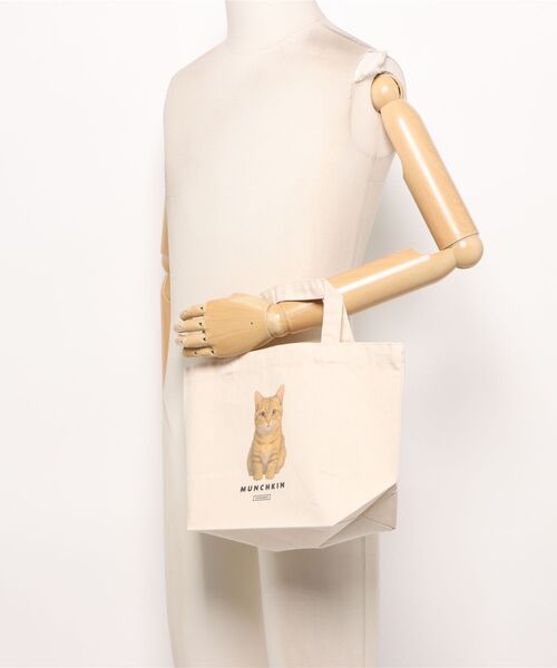 Moftique(モフティック)の「Moftique(モフティック) トートバッグ キャンバス マチ有 生成り マンチカン 猫 アニマルプリント SMサイズ(トートバッグ・レディース・ナチュラル・FREE)」の3枚目の写真