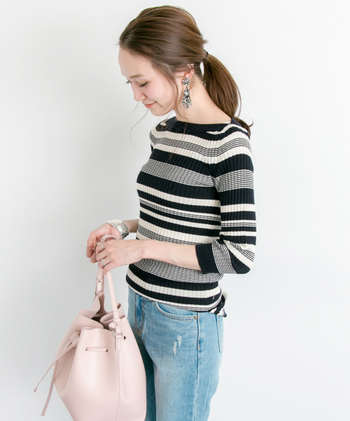 URBAN RESEARCH(アーバンリサーチ)の「UR レトロボーダープルオーバー(ニット/セーター・レディース・ホワイト系その他/グリーン系その他・FREE)」の2枚目の写真