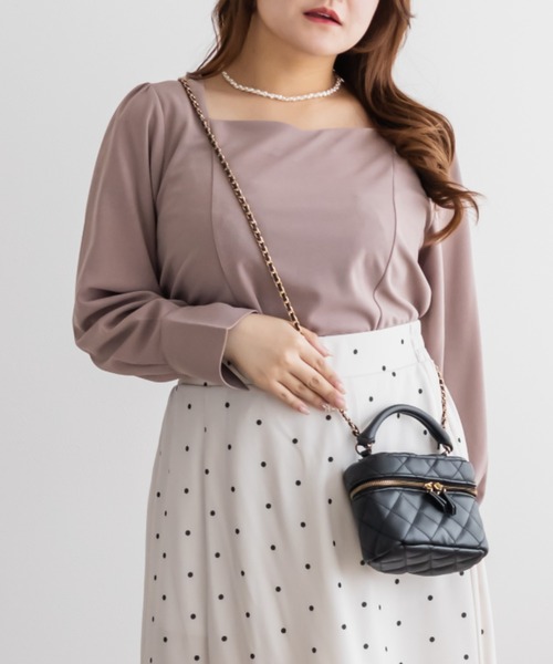CLETTE(クレット)の「ハートネックカットジョーゼットプルオーバー(シャツ/ブラウス・レディース・ブルー/ピンク/ネイビー・3L/LL/4L)」の12枚目の写真
