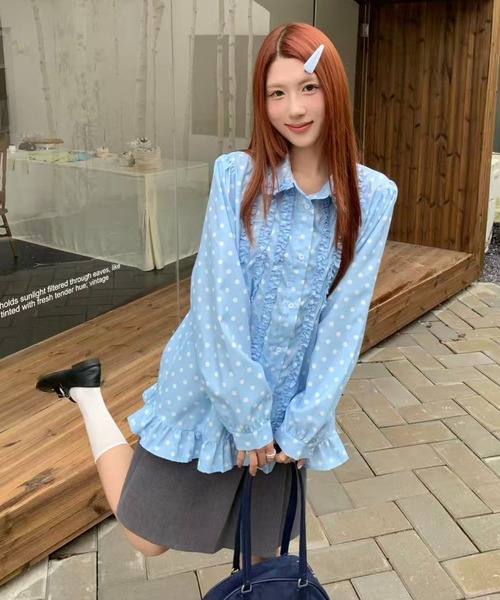 AsRiRe（アスリレイ）の「26aw　四色展開/ ドット柄フロントフリルオーバーサイズシャツブラウス（シャツ/ブラウス・レディース・グリーン/ホワイト/ピンク/ブルー・M）」の3枚目の写真