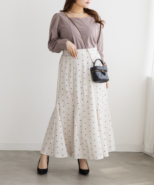 CLETTE(クレット)の「ドット柄マーメイドスカート(スカート・レディース・ブラック/アイボリー/ワイン・4L/3L/LL)」の5枚目の写真