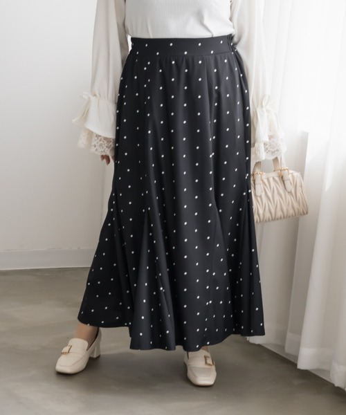 CLETTE(クレット)の「ドット柄マーメイドスカート(スカート・レディース・ブラック/アイボリー/ワイン・4L/3L/LL)」の7枚目の写真