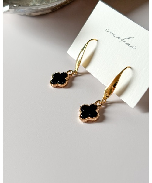 tone（トーン）の「【cocolani】［金属アレルギー対応］揺れる クローバーピアス(MA)（ピアス（両耳用）・レディース・ホワイト/ブラック・FREE）」の17枚目の写真